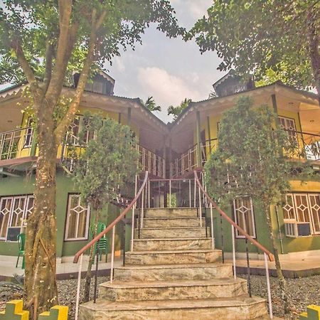 Madari Hat Hotel O 46691 Jaldapara Rhino Resort מראה חיצוני תמונה